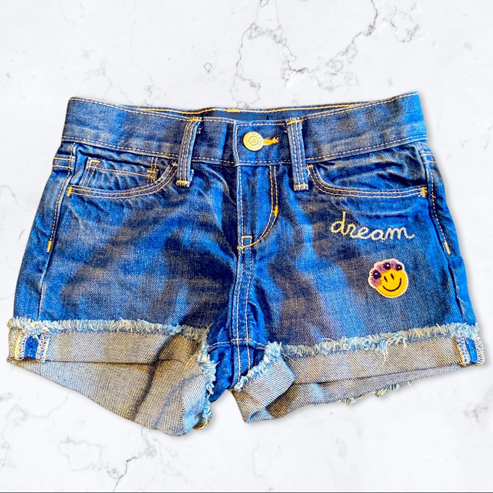 BNWT - Old navy smiley shorts size 6